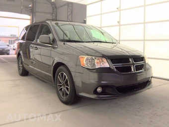 2017 Dodge Grand Caravan SXT 121.2" WB - miniatura 3