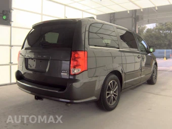 2017 Dodge Grand Caravan SXT 121.2" WB - miniatura 4