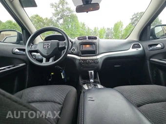 2017 Dodge Journey SE - miniatura 11