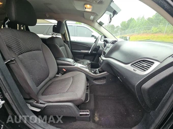 2017 Dodge Journey SE - miniatura 8