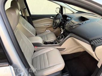 2017 Ford C-MAX Energi SE - miniatura 13