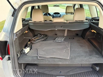 2017 Ford C-MAX Energi SE - miniatura 20
