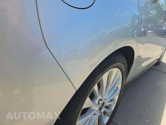2017 Ford C-MAX Energi SE - miniatura 18