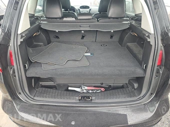 2017 Ford C-MAX Energi SE - miniatura 16