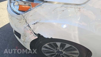 2017 Ford C-MAX Energi Titanium – miniatura 24