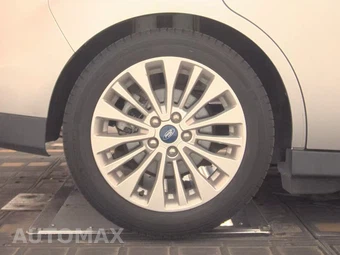 2017 Ford C-MAX Hybrid SE - miniatura 11