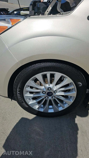 2017 Ford C-MAX Hybrid SE - miniatura 19