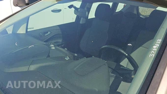 2017 Ford C-MAX Hybrid SE - miniatura 28