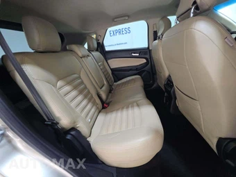 2017 Ford Edge SE – miniatura 16