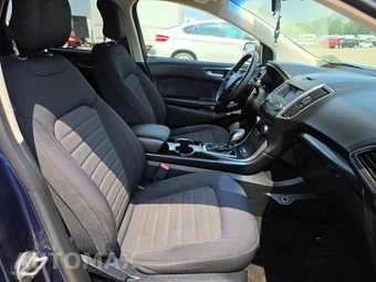 2017 Ford Edge SE – miniatura 8
