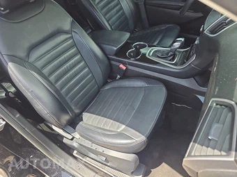 2017 Ford Edge SEL - miniatura 8