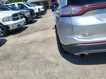 2017 Ford Edge SEL – miniatura 25