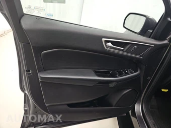 2017 Ford Edge SEL – miniatura 9