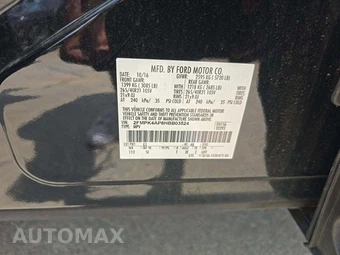 2017 Ford Edge Sport – miniatura 2