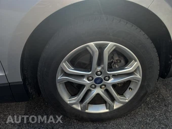 2017 Ford Edge Titanium – miniatura 9