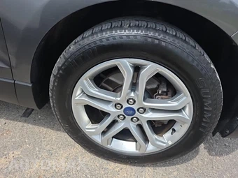 2017 Ford Edge Titanium - miniatura 9
