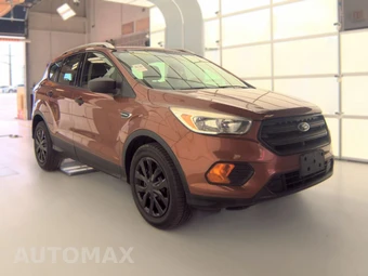 2017 Ford Escape S - miniatura 3