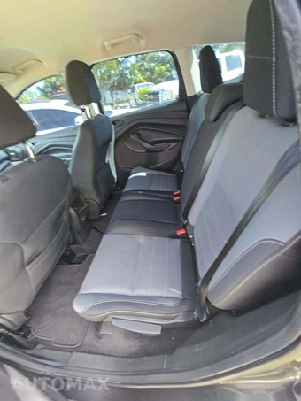 2017 Ford Escape S – miniatura 13