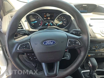 2017 Ford Escape S – miniatura 10