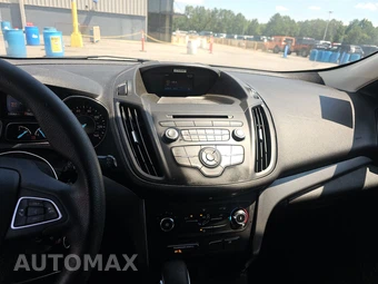 2017 Ford Escape S – miniatura 11