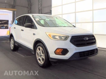 2017 Ford Escape S – miniatura 3