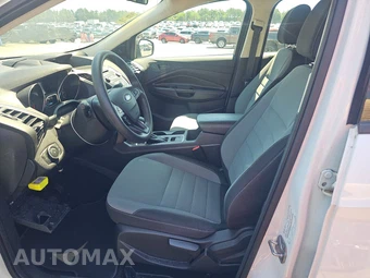 2017 Ford Escape S – miniatura 7