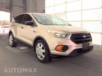 2017 Ford Escape S – miniatura 3