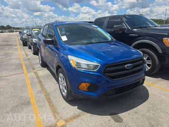 2017 Ford Escape S - miniatura 3