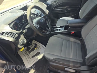 2017 Ford Escape S - miniatura 7