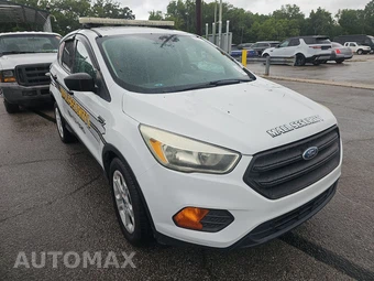 2017 Ford Escape S – miniatura 3