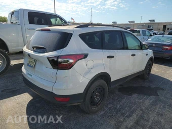 2017 Ford Escape S - miniatura 3