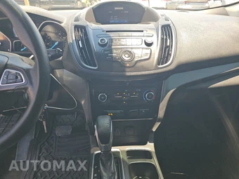 2017 Ford Escape S – miniatura 11