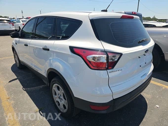2017 Ford Escape S – miniatura 6