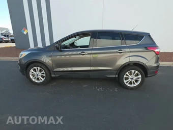 2017 Ford Escape SE – miniatura 3