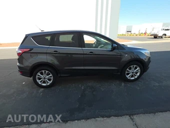 2017 Ford Escape SE – miniatura 5