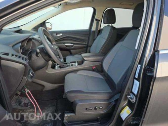 2017 Ford Escape SE – miniatura 7