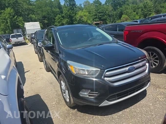 2017 Ford Escape SE – miniatura 3