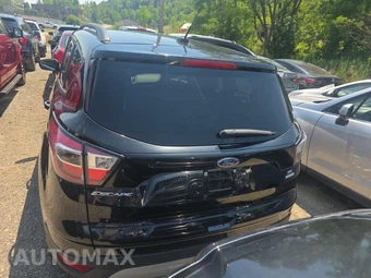 2017 Ford Escape SE – miniatura 5