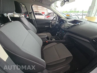 2017 Ford Escape SE - miniatura 8