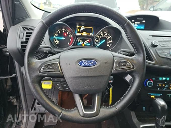 2017 Ford Escape SE – miniatura 10