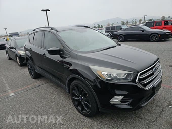 2017 Ford Escape SE – miniatura 3