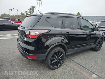 2017 Ford Escape SE – miniatura 4