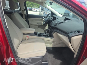2017 Ford Escape SE – miniatura 8