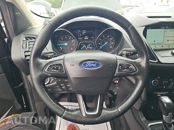 2017 Ford Escape SE – miniatura 10