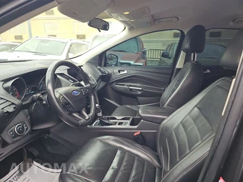 2017 Ford Escape SE – miniatura 7