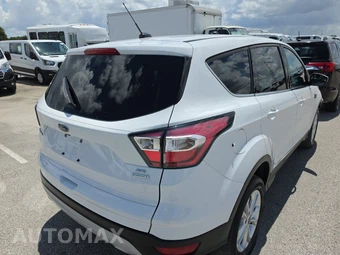 2017 Ford Escape SE - miniatura 4