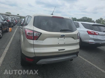 2017 Ford Escape SE - miniatura 5