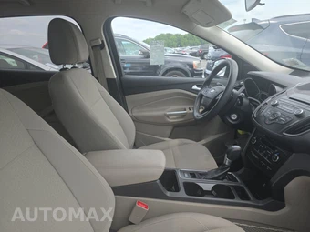 2017 Ford Escape SE - miniatura 8