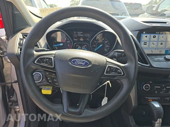 2017 Ford Escape SE - miniatura 10