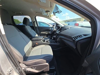 2017 Ford Escape SE - miniatura 8